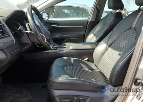 2022 Toyota Camry Se z USA, uszkodzony, nr VIN 4T1G11AK7NU633060